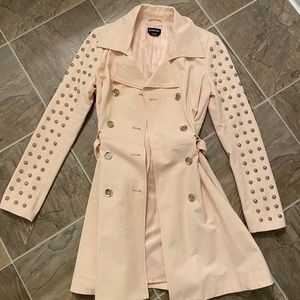 Bebé Dusty pink trench coat.